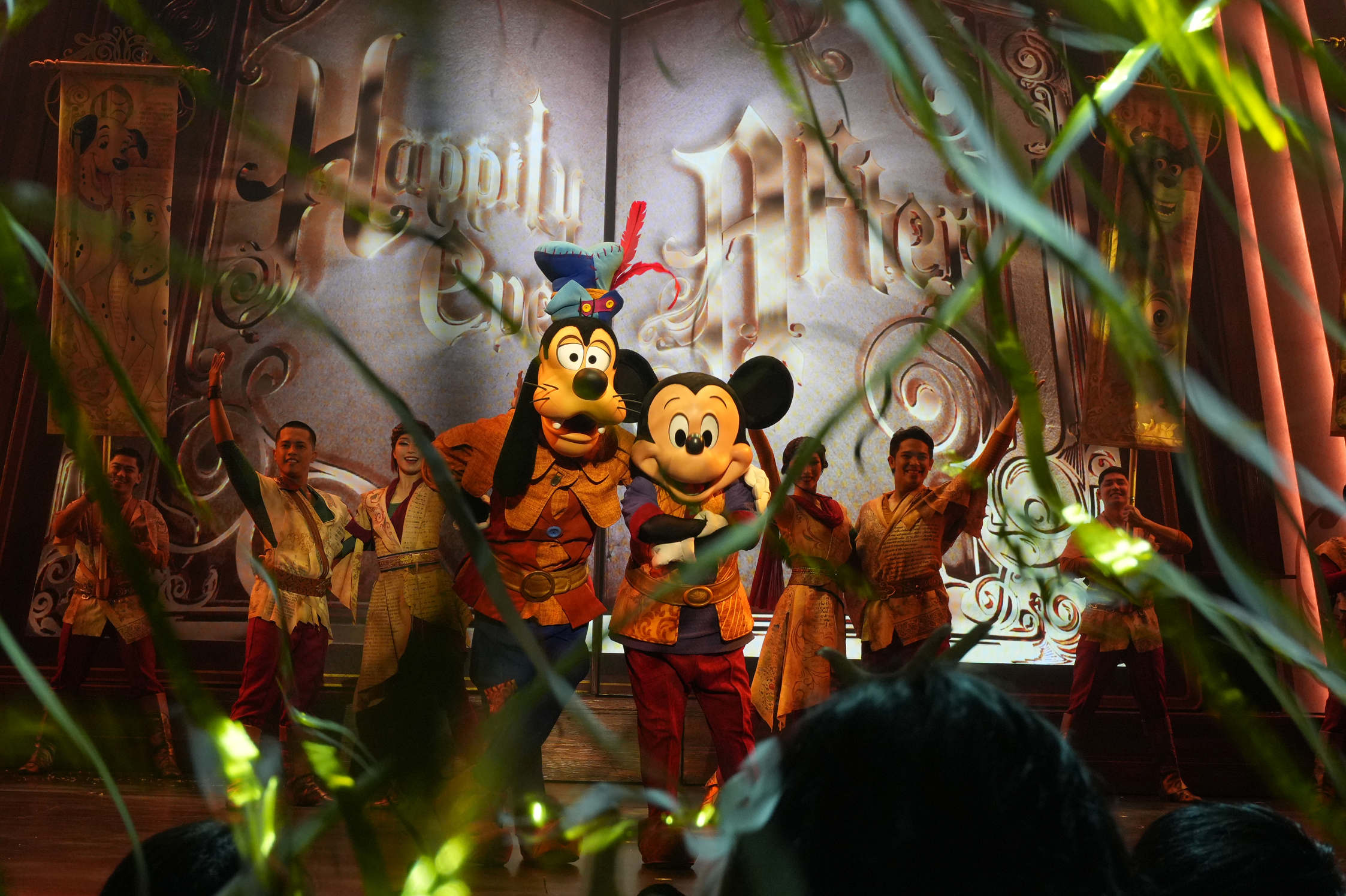 Mickey and Goofy on stage at Hong Kong Disneyland